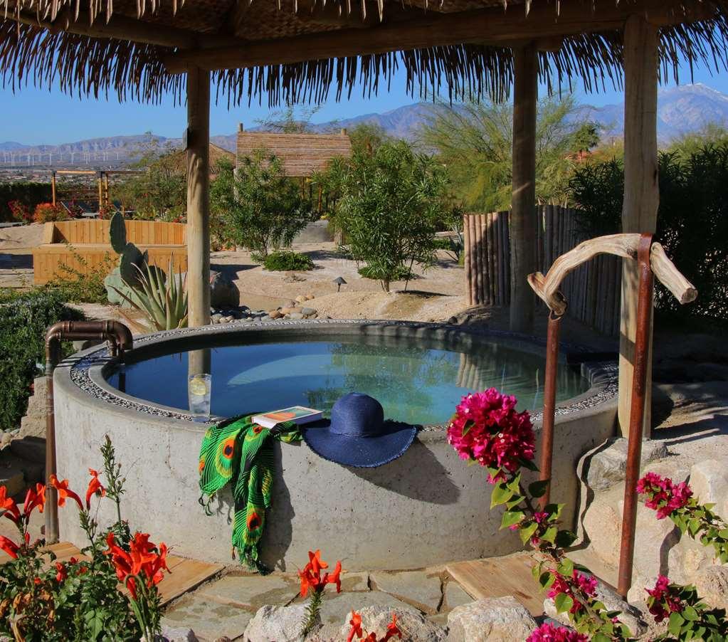 Azure Palm Hot Springs Hotel Desert Hot Springs Facilities photo